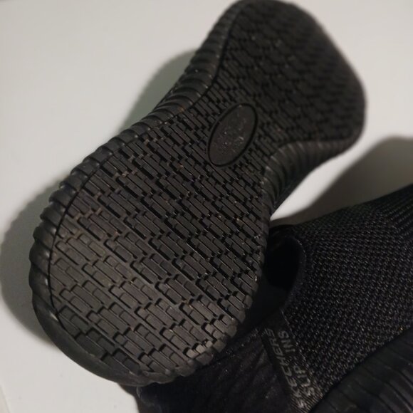 Skechers Black Slip-Resistant Hands-Free Slip-ins, Size 6.5, Wide-Fit - Picture 10 of 11